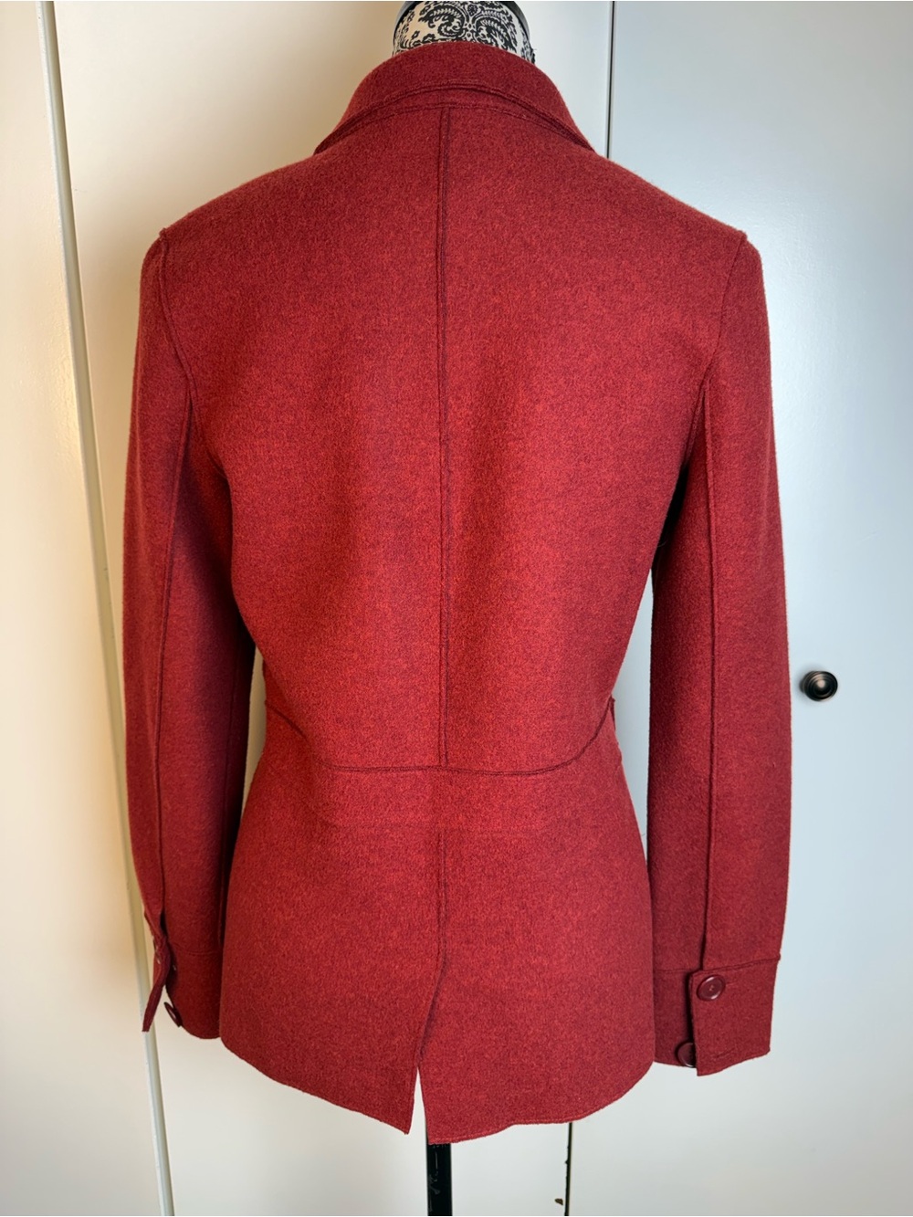 Jones New York Sport Classic Women's Red Wool Blend Button Jacket small - Picture 2 of 8
